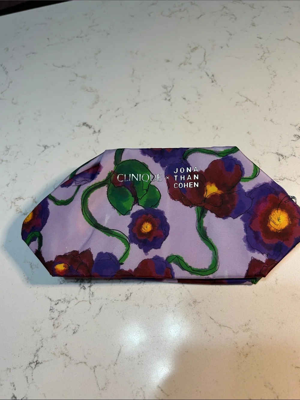 Clinique compact cosmetic